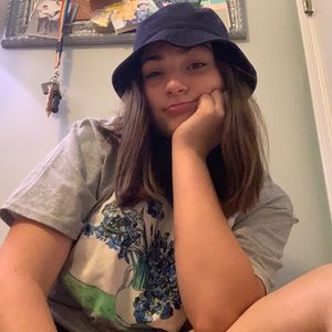 Meet your Posher, Francesca